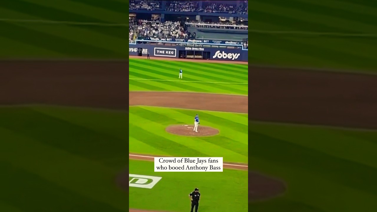 The real reason the Blue Jays fans booed Anthony Bass! 