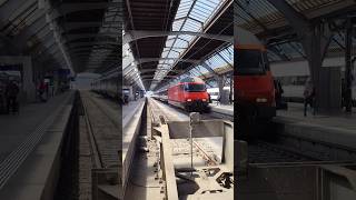 Schöne SBB LOK Re 460 fährt beim Hauptbahnhof Zürich ein, Stadt Zürich, Schweiz 2023 / #shorts