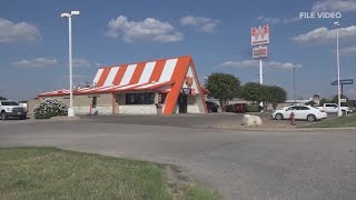 Texas man sues Whataburger for nearly $1 million after burger had onions on it