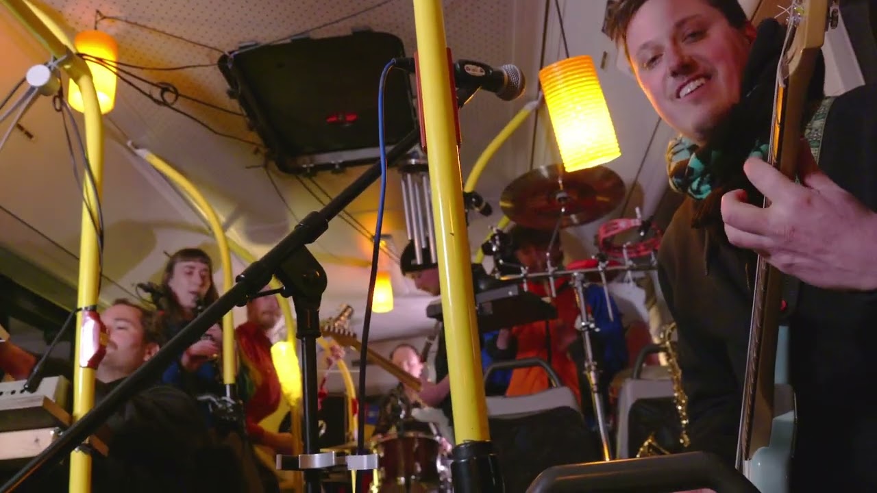 H_U_T._ @ Omnibus Spätition