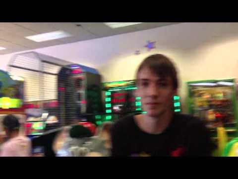94supersonic rides the Chuck E Cheeses photo ride - YouTube