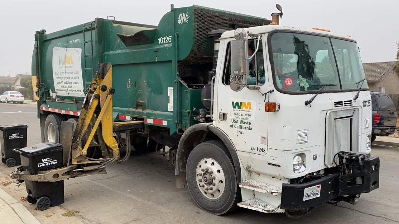 Waste Management Volvo WX64 Wittke Crocodile 101267
