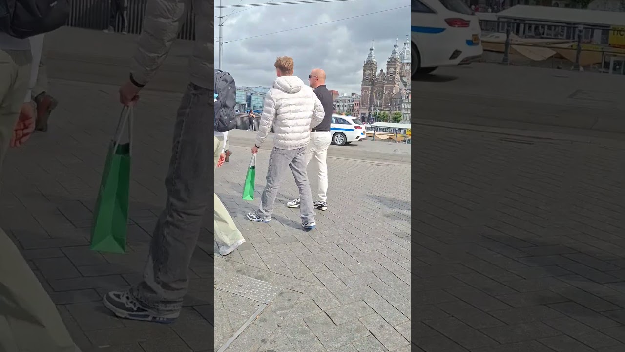 polite) police in Amsterdam