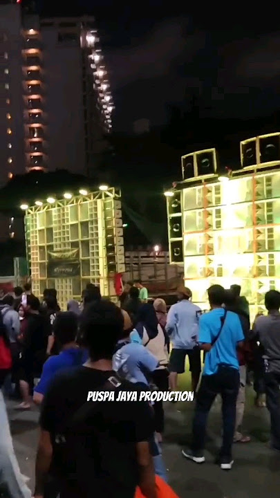 KAMPANYE BOLONE MASE DI STADION GBK TADI MALAM BERSAMA SOUND SYSTEM JATIM
