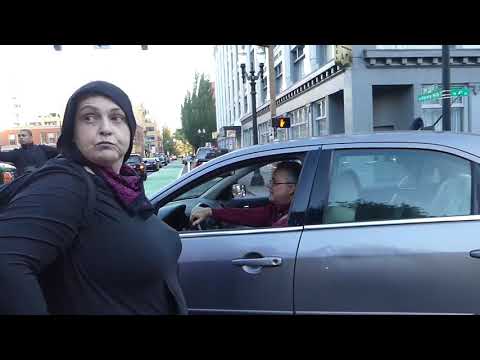 Portland Protesters Blocking Traffic (9/6/18)