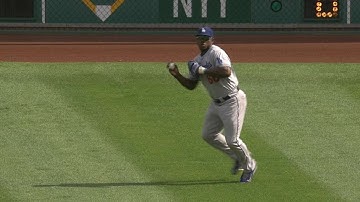 LAD@PIT: Puig fires a strike to second, gets the out