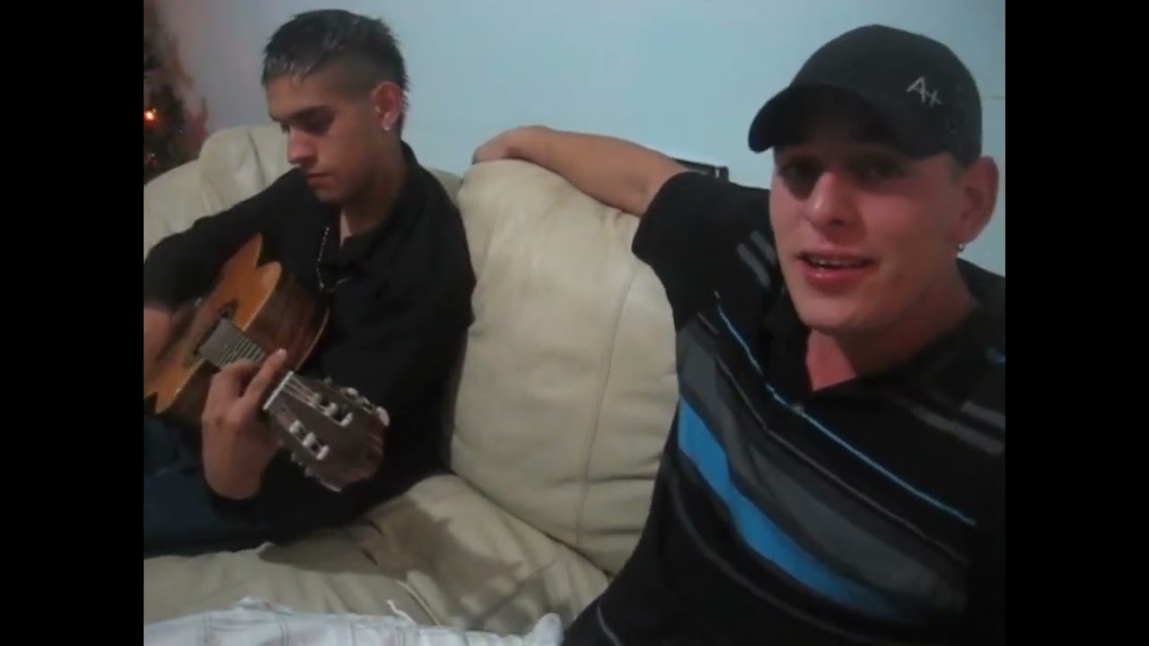 El Tiko, El Chicho - Mi Cama Huele a Ti (Acústico)