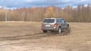 Jeep WK Hemi 5.7 launch and sound check! Awesome!