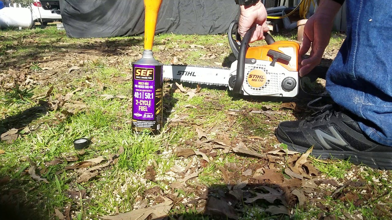 How to prepare a chainsaw for storage