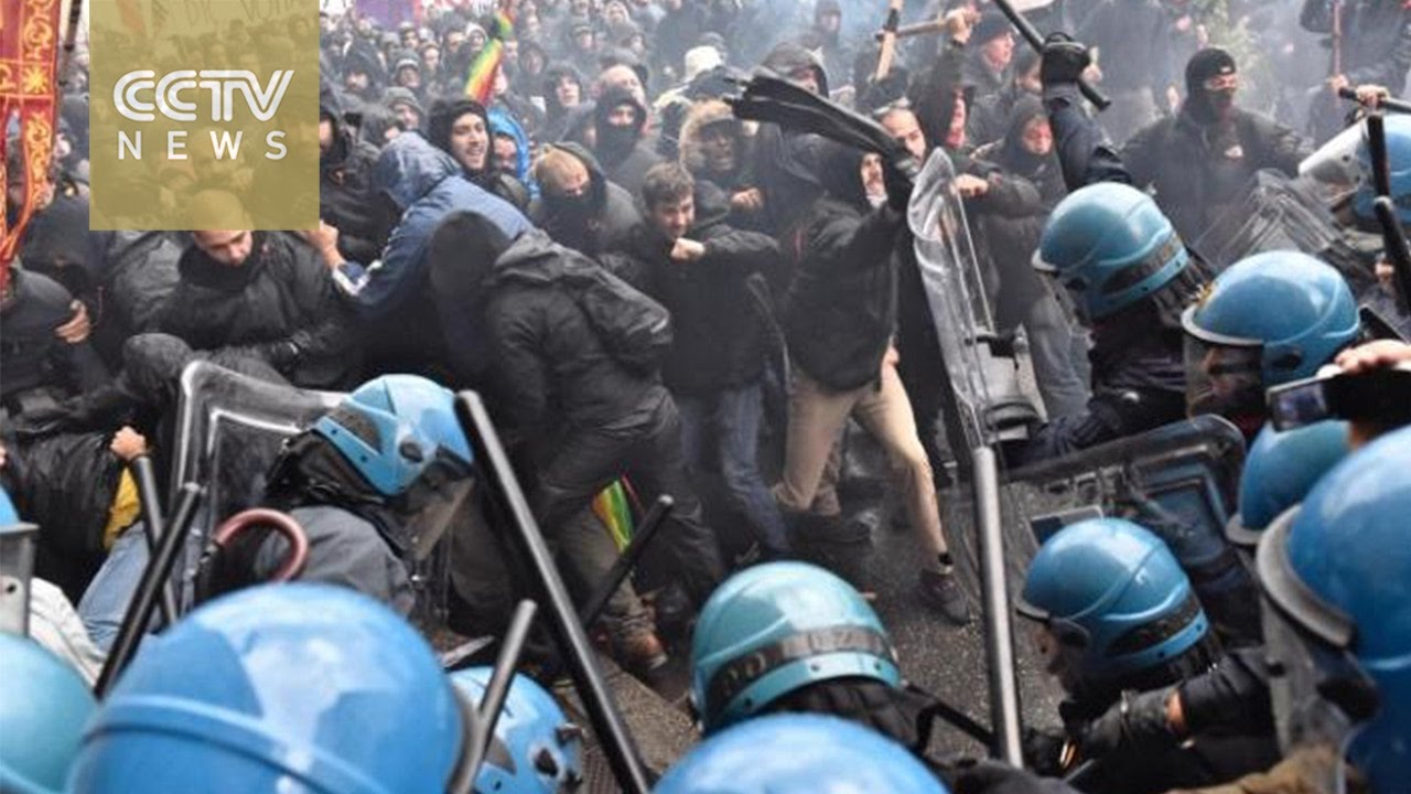 Anti-government protesters clash with police in Florence, Italy