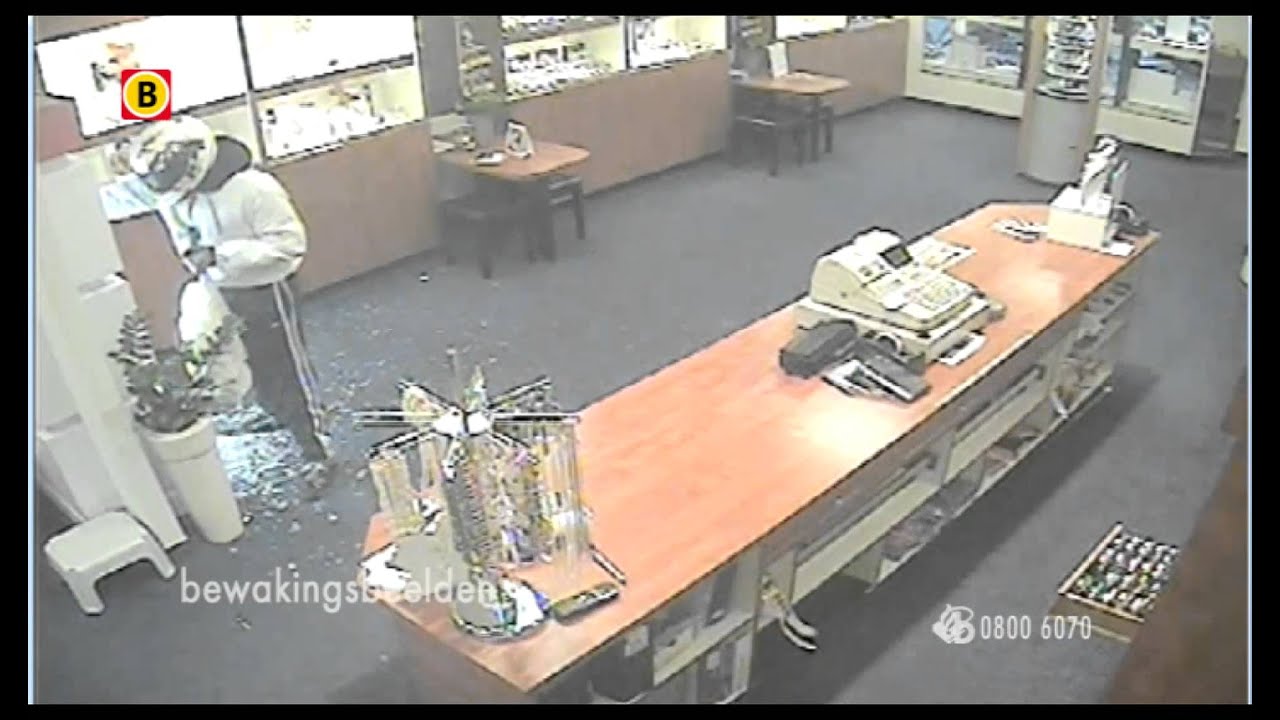 Bureau Brabant, overval juwelier Helmond met nieuwe vragen, 10-11-2012