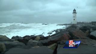 Nor'easter pounds state with flooding, power outages