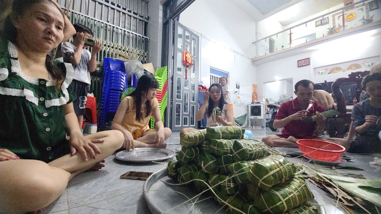 Kỷ niệm Tết xuân. Ngày 28 âm lịch. 2026! Nấu bánh tét cùng gia đình