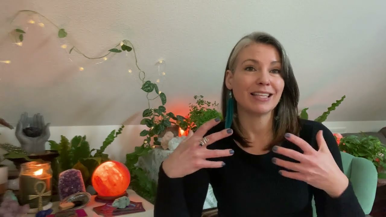 Проклятие разрушено! Справедливость восторжествовала! Они охотились за тобой с самого первого дня.