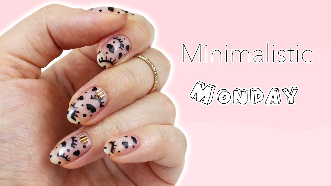 Minimalistic Black Nail Art Trends - wide 4