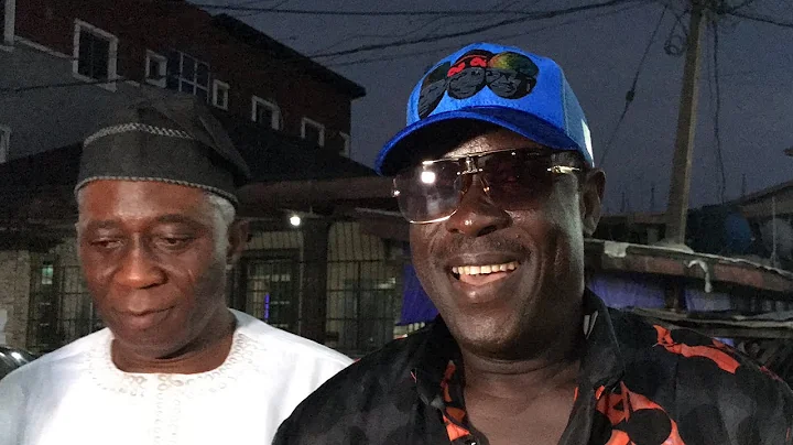 TAIWO HASSAN OGOGO DANCES TO SAKARA MUSIC ON HIS BIRTHDAY.