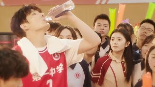 【陷入我们的热恋】从来没见过这么会自我攻略的男主,女主做什么都以为在吸引自己!#最新電影#大陸電影#愛情電影 #陷入我们的热恋 #王安宇 #刘浩存
