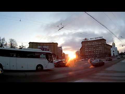 Утро в Новосибирске, площадь Ленина. Наконец то пришла зима.