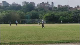 Delhi mein Cricket tournament match || video acchi lagi ho to like Karen😇