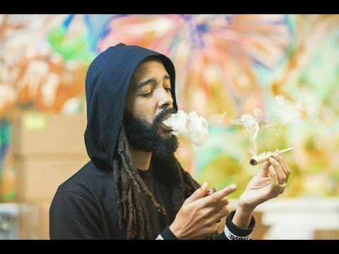 Putar Evil Display - Protoje
