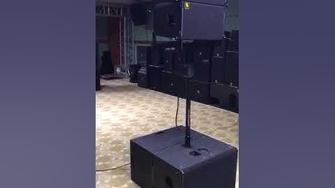 Sanway VR10 S30 powered line array (http://www.pasound-system.com)