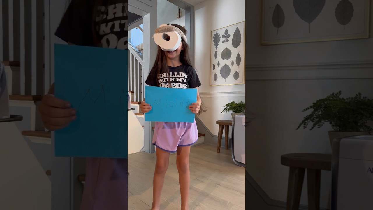 MINION TOILET PAPER HACK 🧻 DIY kids costume idea