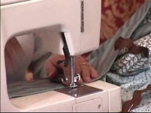 how-to-make-shower-curtains-:-sewing-rickrack-on-shower-curtain