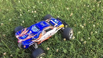 Traxxas Slash VXL and Rustler VXL Jumping - Huge Ramp Bash Part 3