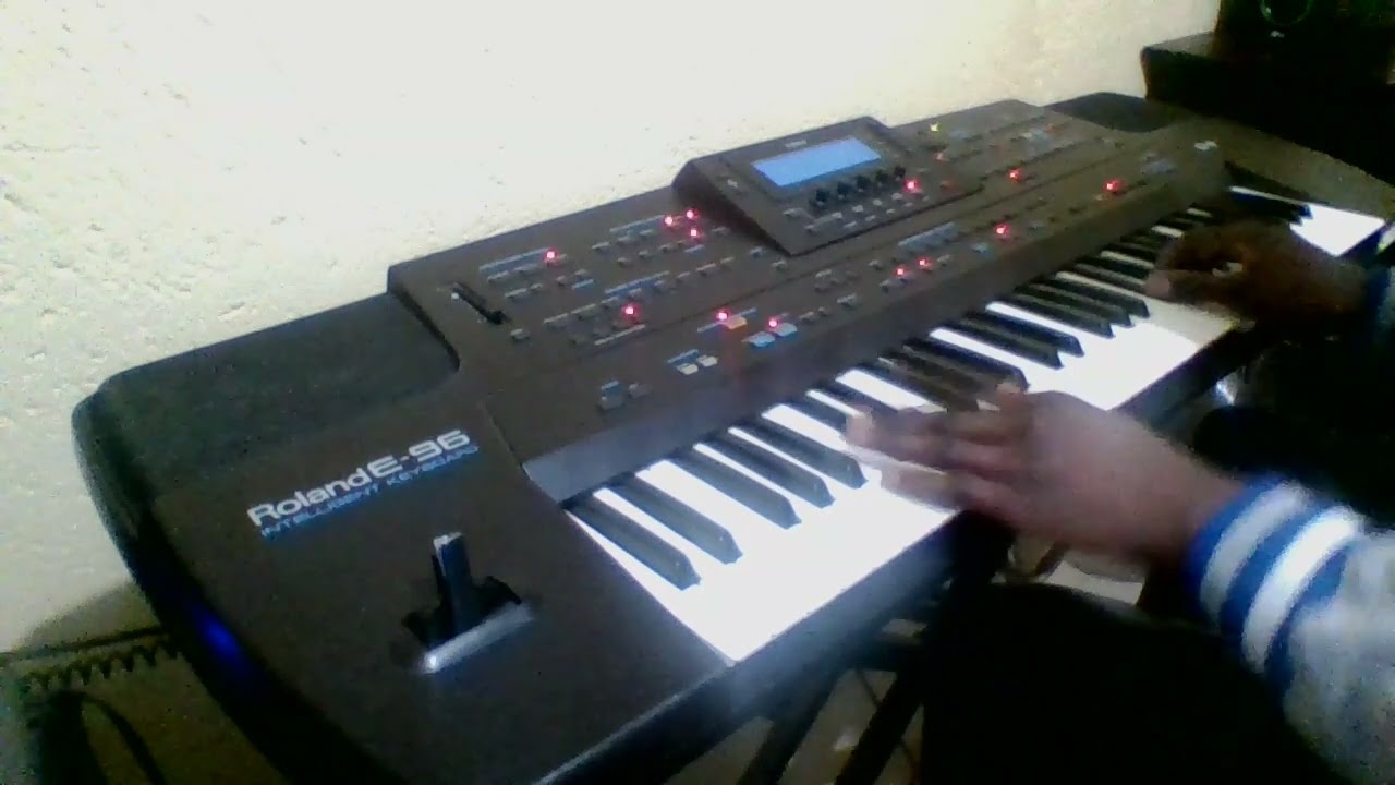 Izwi Lahlanzi Inhliziyo Yami (By Malibongwe Kabini) iTende Style Roland E-96