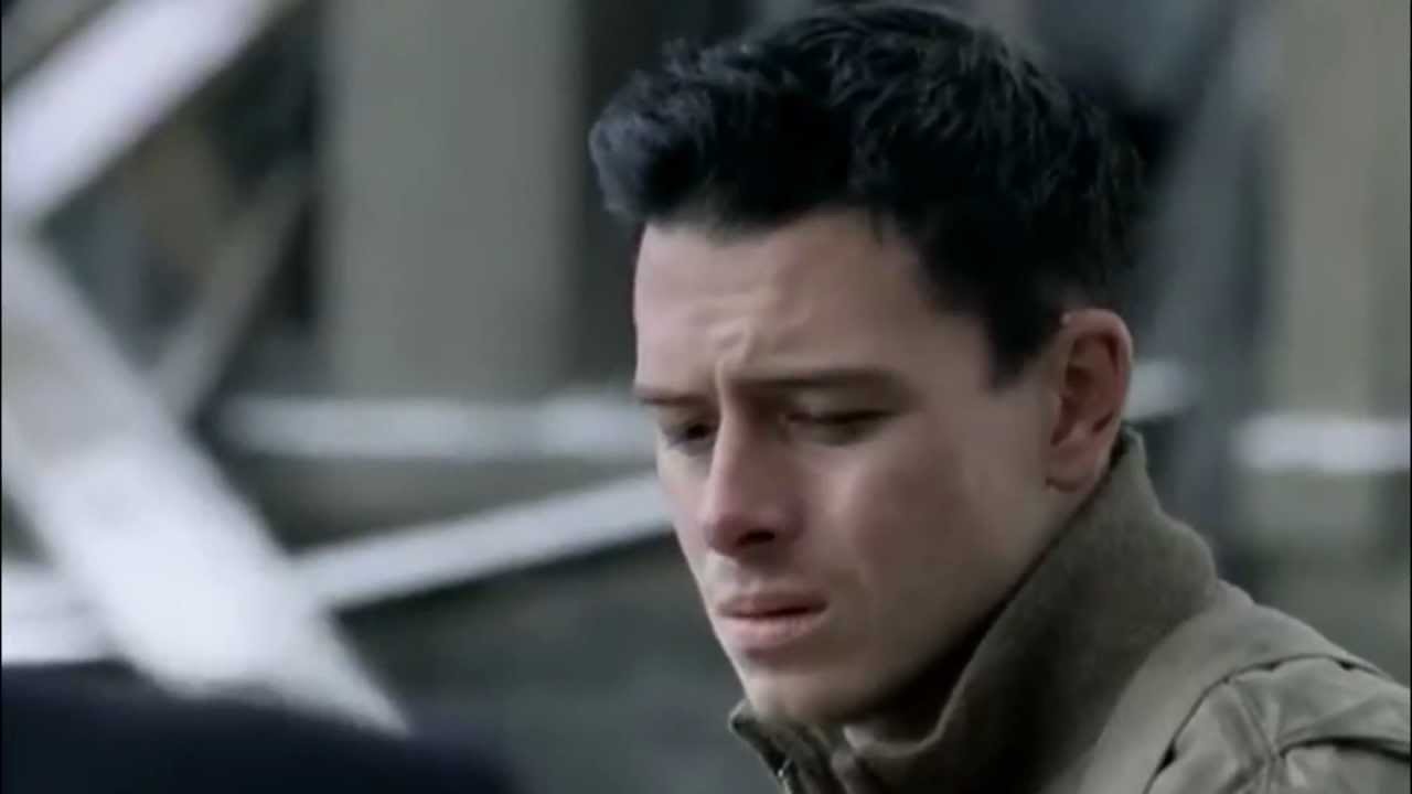 Eugene 'Doc' Roe Blink (Band of Brothers) YouTube Eugene 'Doc' Roe Blink (Band of Brothers) YouTube