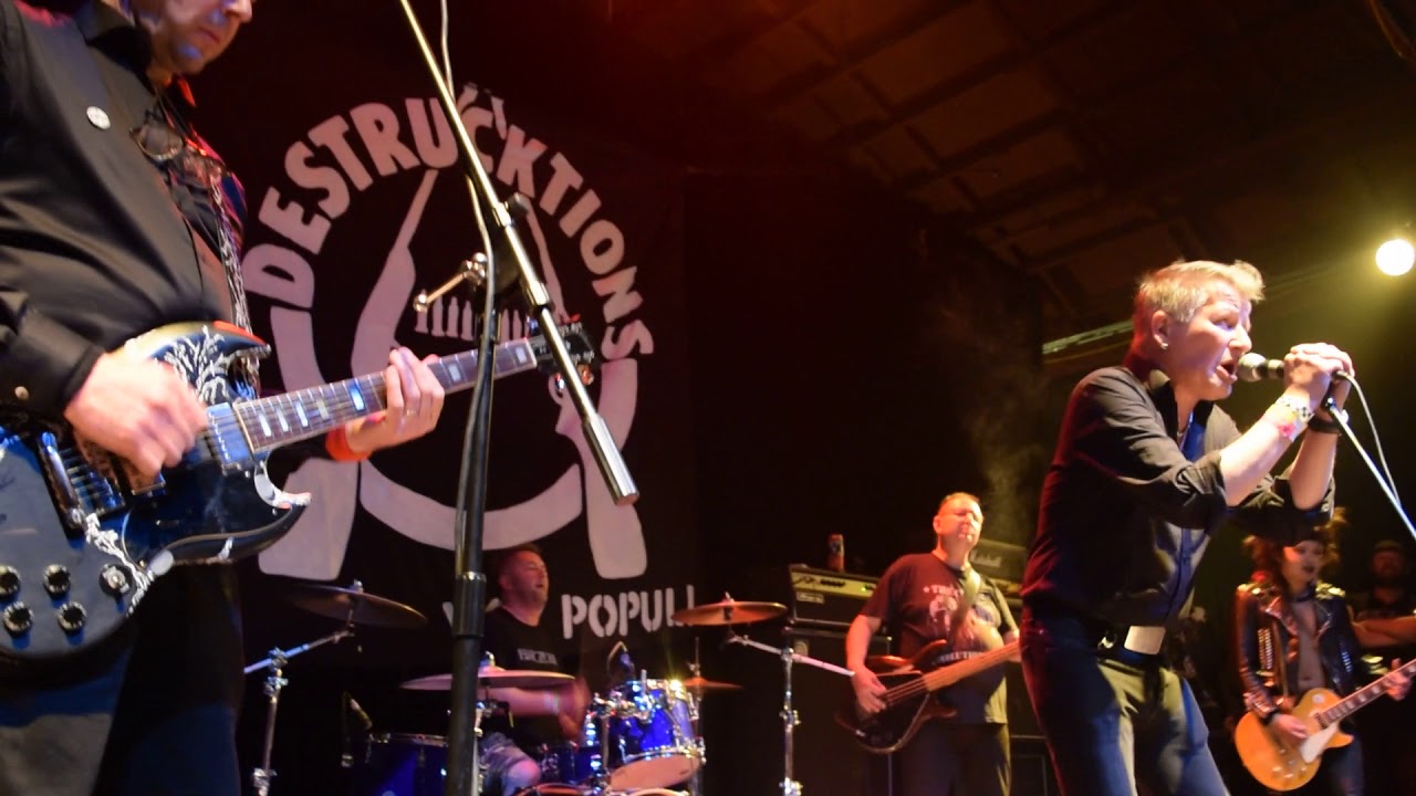 DESTRUKTIONS at manic relapse