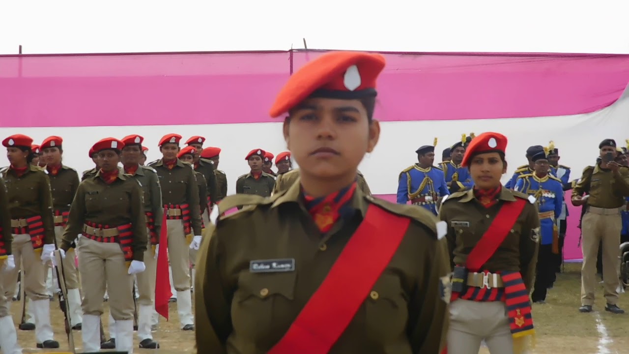 Mahila sashatra vahini sasaram passing out 2017 - YouTube