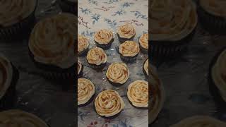#hihoneycupcakesandco Red Velvet Cupcakes with buttercream icing. #sweetcupcake