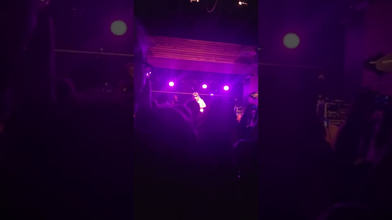 too many zooz Oct. 12, 2022 at Houston