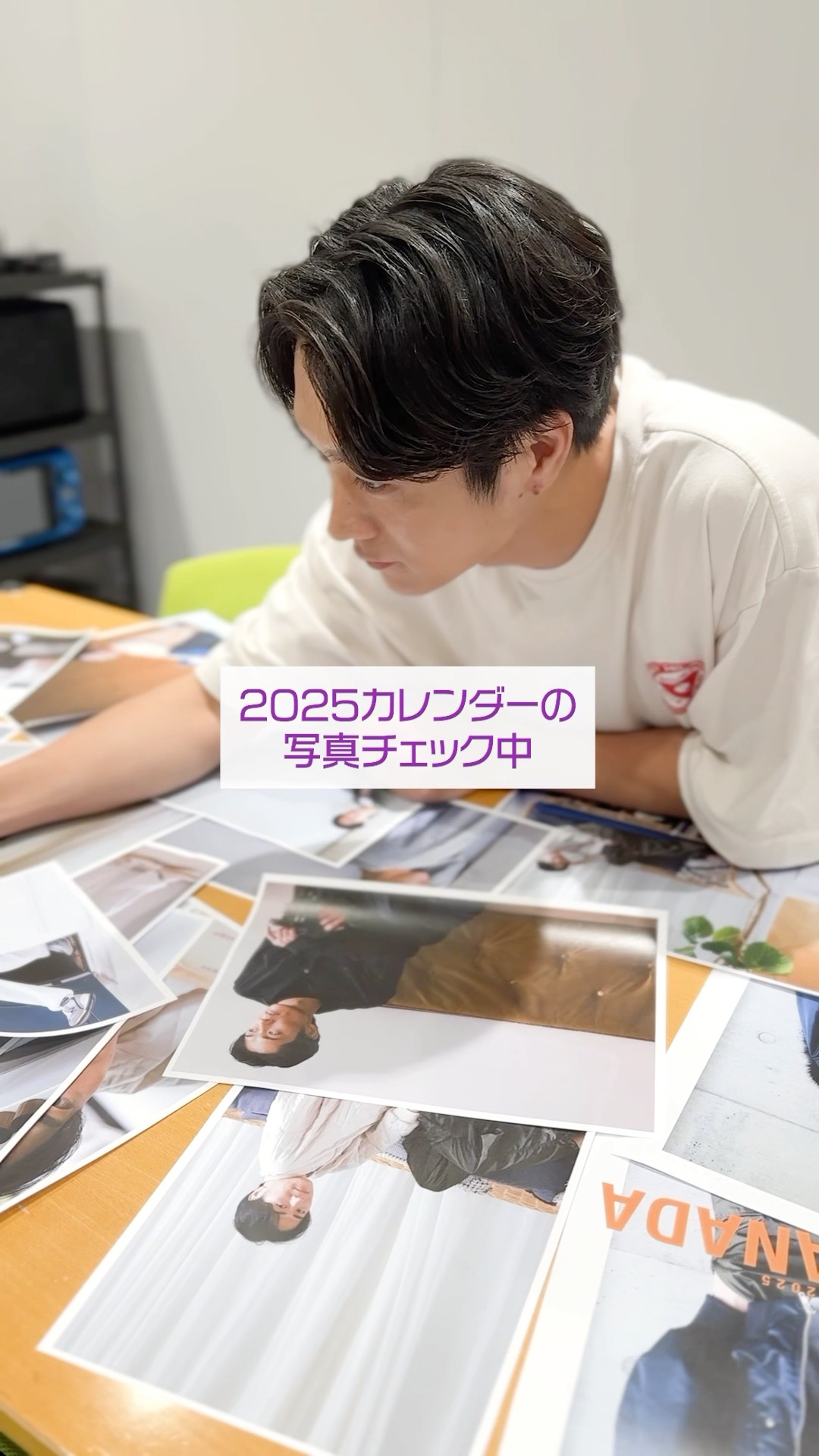 真田ナオキ2025カレンダーは11月1日よりテイチクオンラインで販売開始