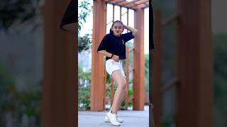 Meri hairstyle se pehsan lete hai♥️😘#kashishpatel #youtubeshorts #shortsvideo #dance #viral #shorts