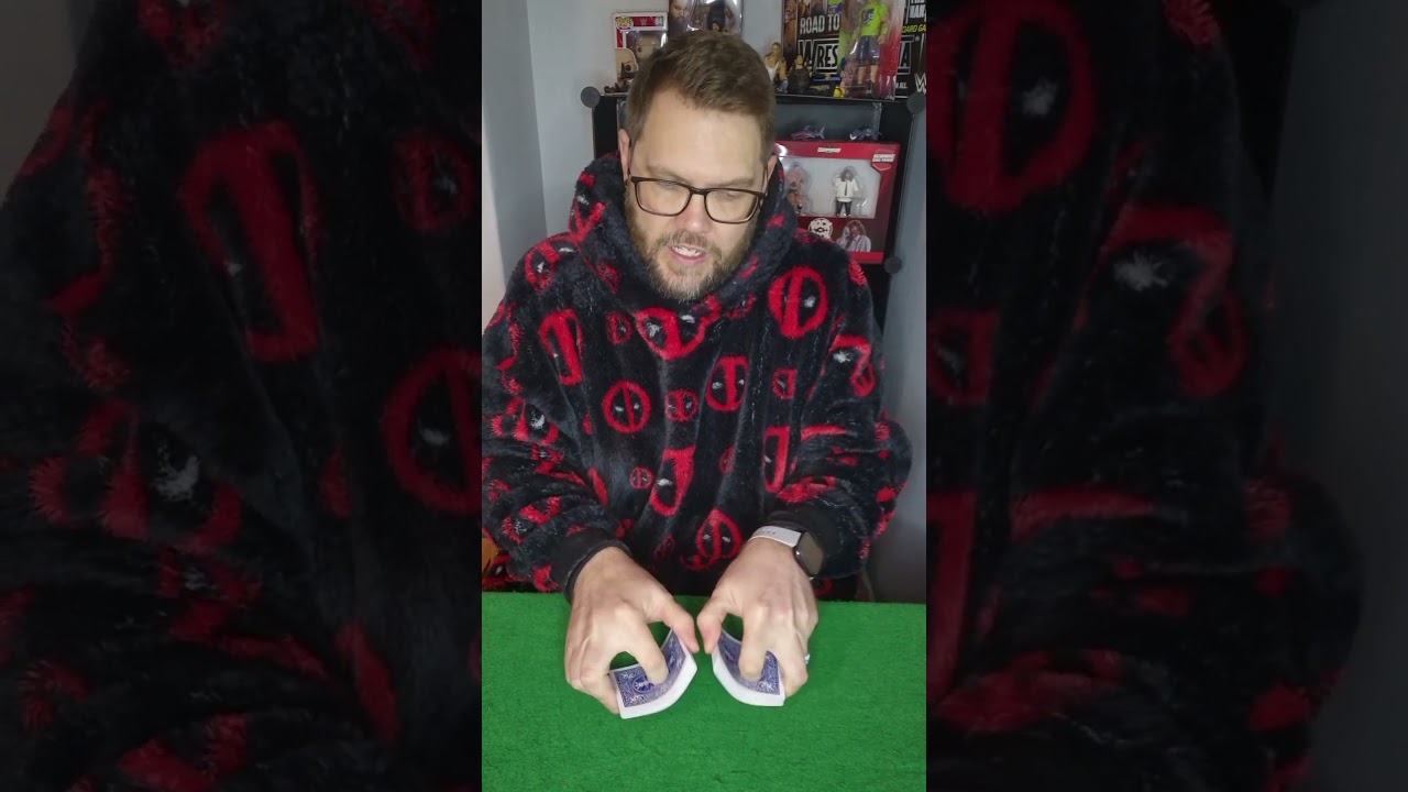 Обманите кого угодно с помощью этого обучающего карточного фокуса. 