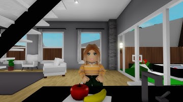 Taylor Swift - Anti-Hero (Roblox Music Video)