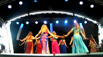 Madhuri's famous Humko aaj kal hai song Sailaab danced by Bollywood Showgirls Sweden