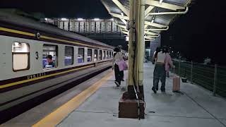 Rapid Train 167 stops at Ban Pong: Krungthep Aphiwat - Kantang