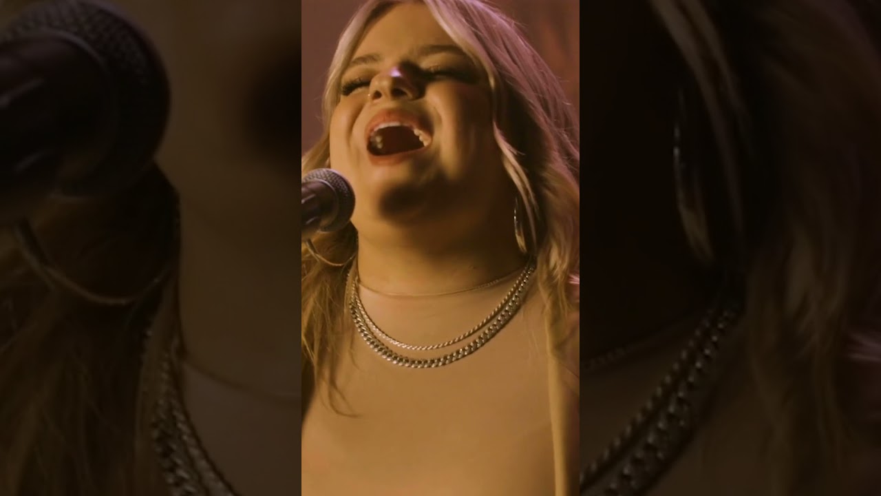 A little throwback for your Thursday to "Peace: The Album" by Anna Golden 🙌