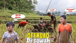 offroad pake atv adit, ditdim sampai kotor lumpur semua...