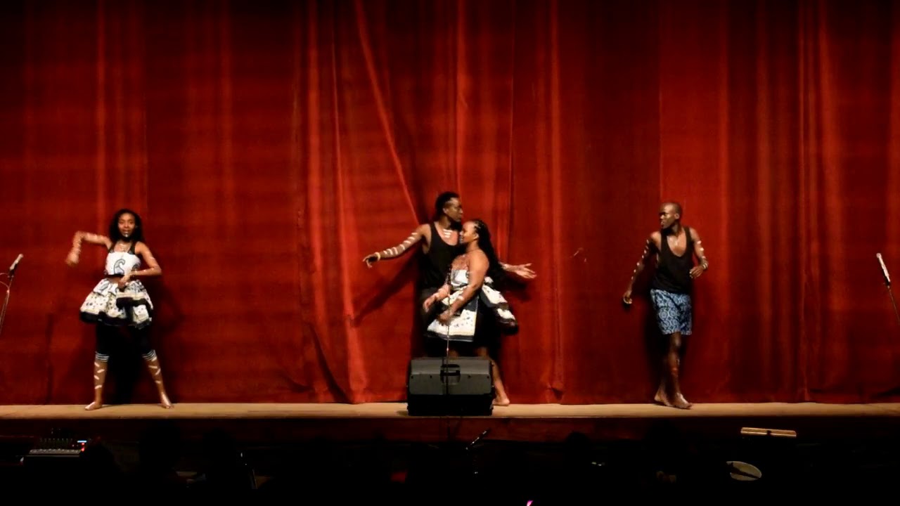 Umqombothi vs ndihambanawe Dance