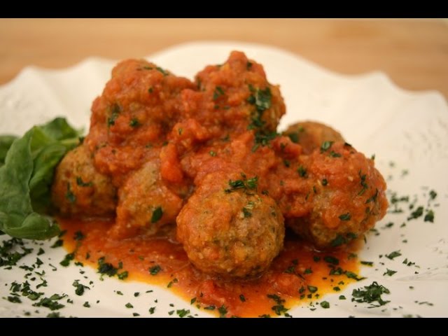 VÍDEO RECEITA DE ALMÔNDEGAS AO SUGO