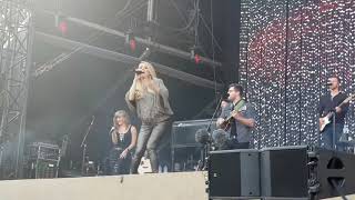 Carrie Underwood Live Love Wins At Tuckerville Carrie Underwood Live Love Wins At Tuckerville