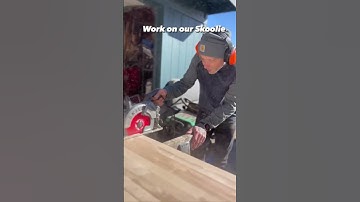 Caitlin Stairs Tattoo at The Bus Fair 2023