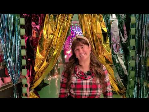iLearn Academy Charter School captures the holiday spirit with walkthrough "Deck the Halls" display