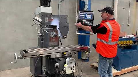 SM-MGH757Z. Universal Mill Steelmaster. Gear Head Drive with Easson 3 Axis Digital Readout