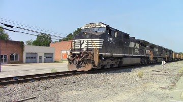 NS E49 C40-9W/C40-9W/C40-8W/UP AC44CW/UP AC44CW with 176 Cars seen Departing the Yard