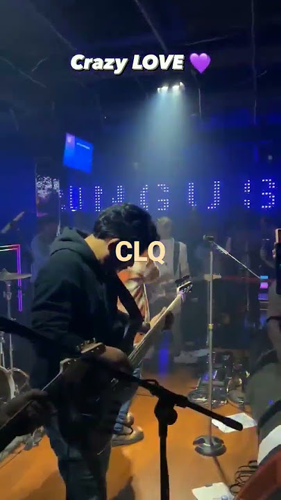 penampilan ungu selalu mengundang perhatian keren banget #ungu #clq #konser
